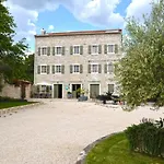 App & Juraga Maison d'hôtes 3*