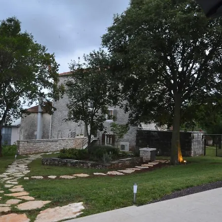 App & Juraga Guest house